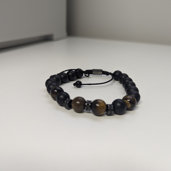 Black Onyx and Tiger's Eye Bracelet